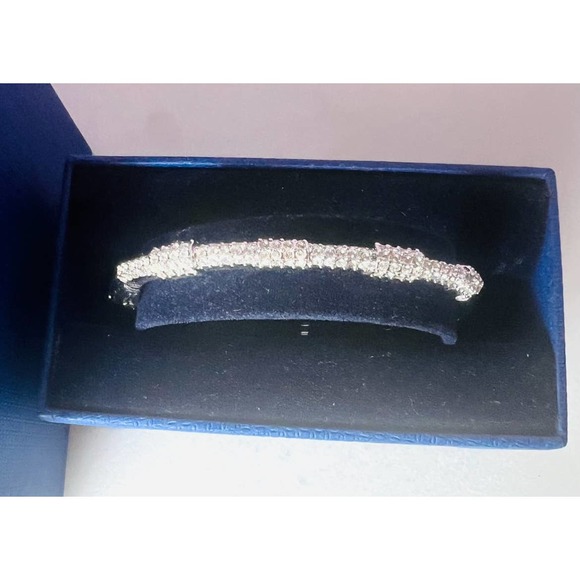 NIB Swarovski signed pave bangle - Picture 2 of 8